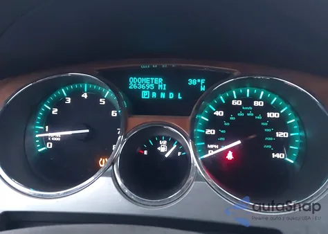 2010 Buick Enclave 1Xl z USA, uszkodzony, nr VIN 5GALRBED7AJ137976